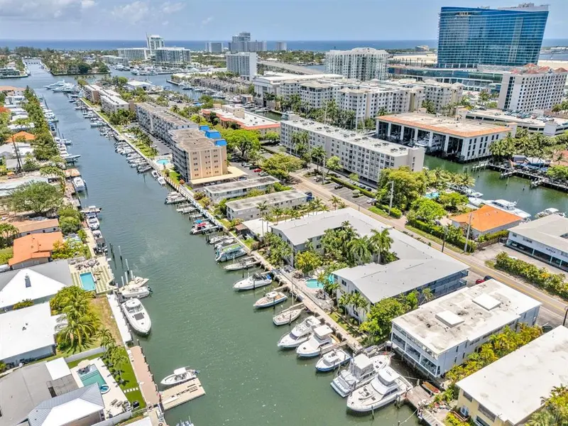 1535 SE 15th St #305, Fort Lauderdale, FL 33316