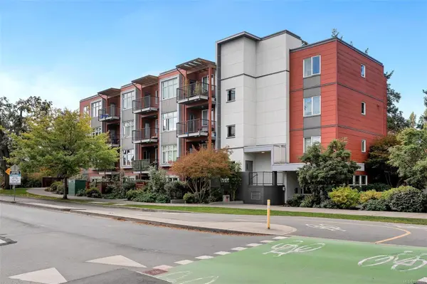 4030 Borden St #203, Saanich, BC V8X 2E9