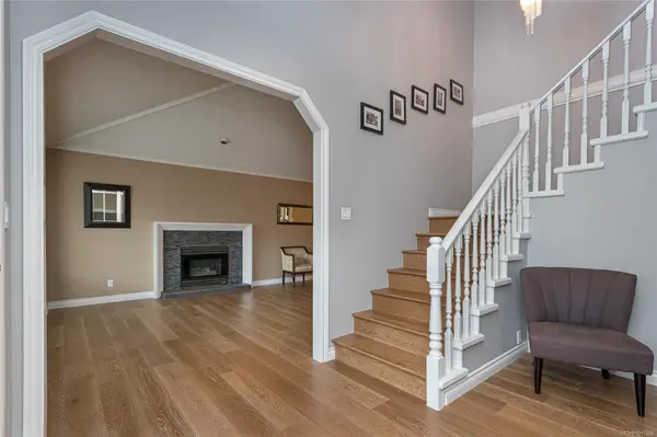 Saanich, BC V8P 5T1,1405 Anna Clare Pl