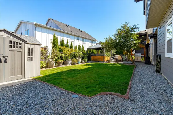 Langford, BC V9B 6W3,832 Pintail Pl