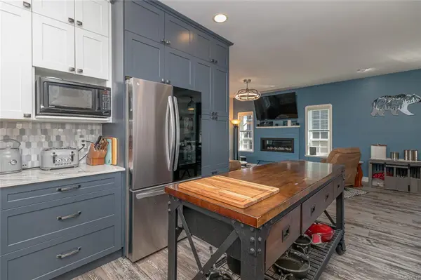 832 Pintail Pl, Langford, BC V9B 6W3