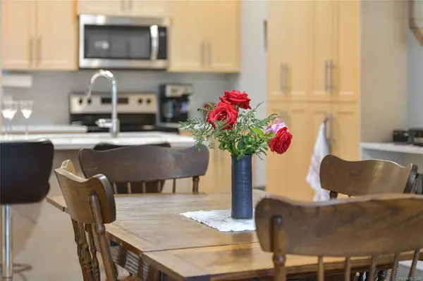 Sooke, BC V9Z 0Y4,6308 SHAMBROOK Dr