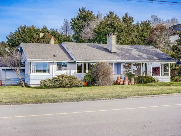 406 Beach Dr, Oak Bay, BC V8S 2M4