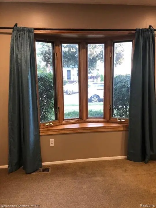 Berkley, MI 48072,3461 Thomas AVE