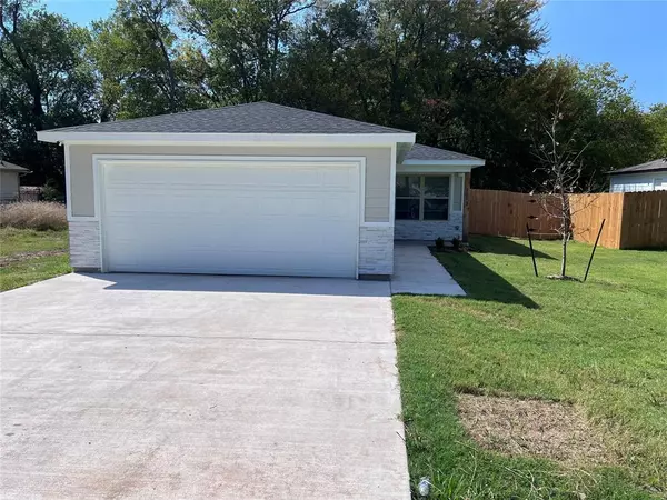 Bonham, TX 75418,1603 Franklin Avenue