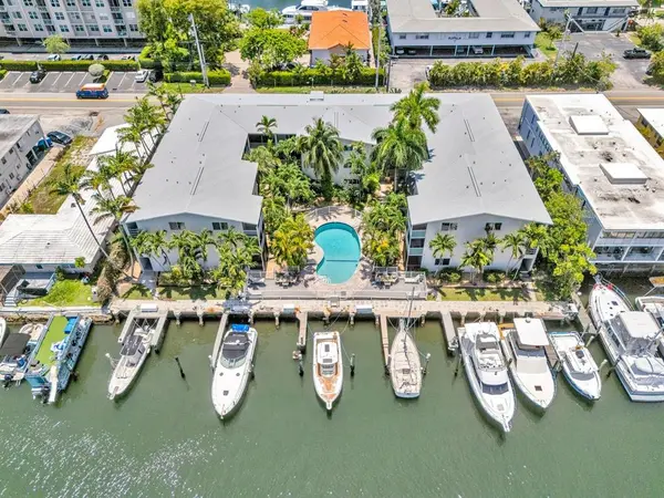 Fort Lauderdale, FL 33316,1535 SE 15th St #305