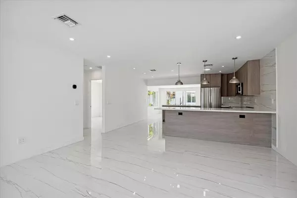 Wilton Manors, FL 33305,2201-1 NE 9th Ave #1