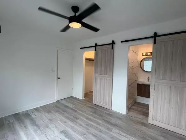 Hollywood, FL 33020,1712 Fletcher St #5