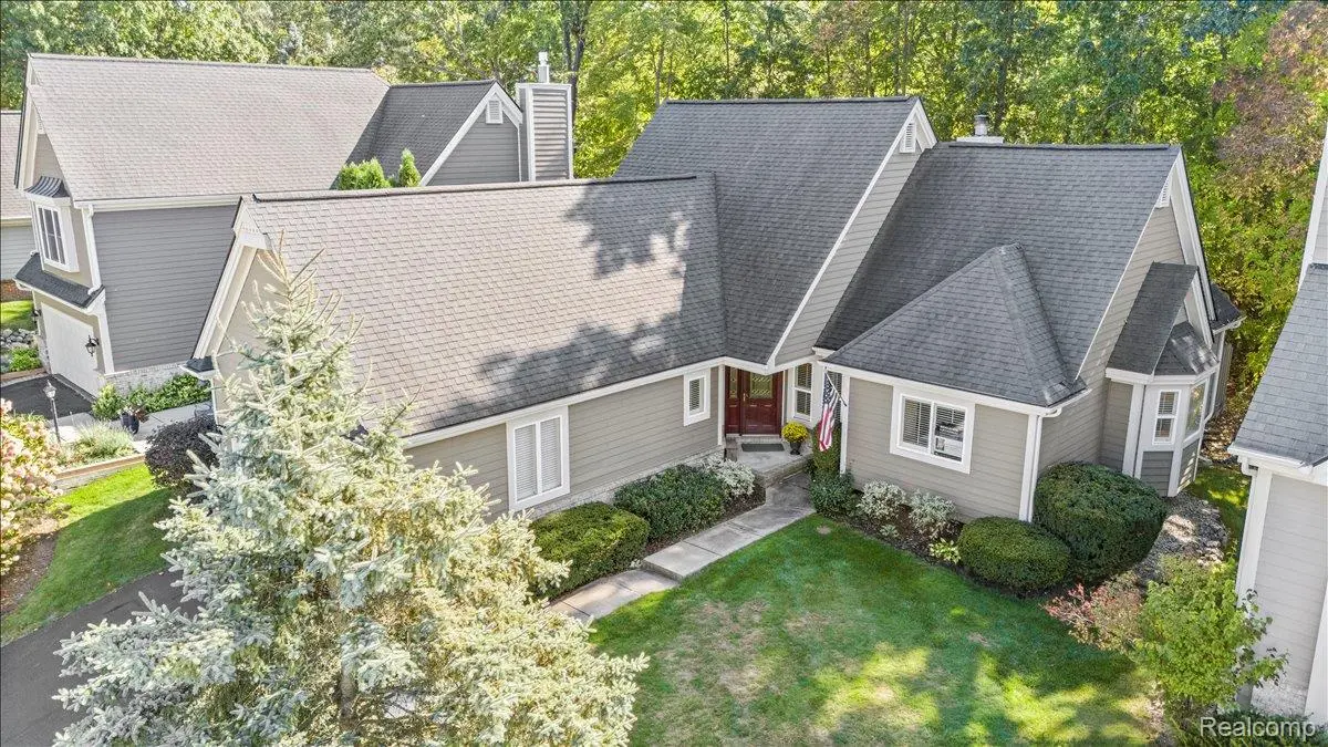 7285 Rabbit Ears PASS, Independence Charter Township, MI 48346