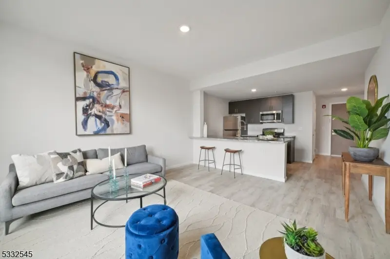 East Orange City, NJ 07018,45 S Grove St #503