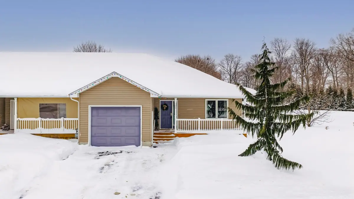 Huron East, ON N0M 1L0,180 Toronto BLVD