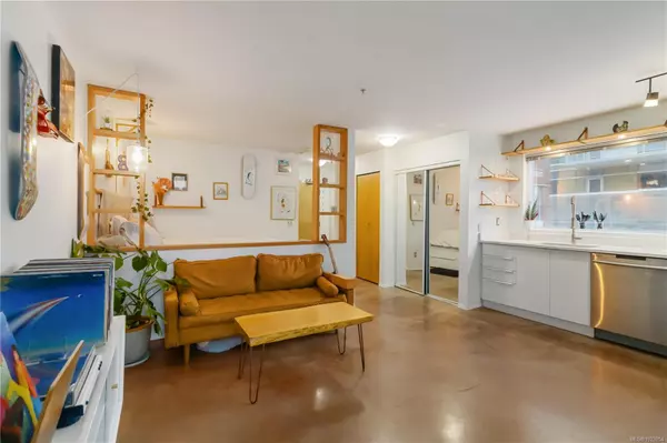 Victoria, BC V8V 3N4,932 Johnson St #301