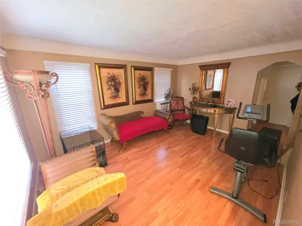 Detroit, MI 48228,9608 Piedmont ST