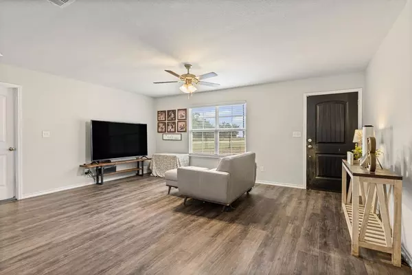 Springtown, TX 76082,396 Wild Hill Oak Drive