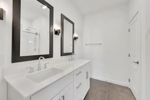 Van Alstyne, TX 75495,516 Brookside Drive