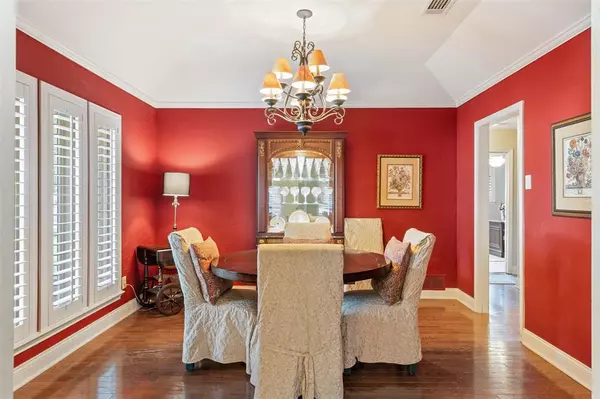 Dallas, TX 75248,6906 Brentfield Drive