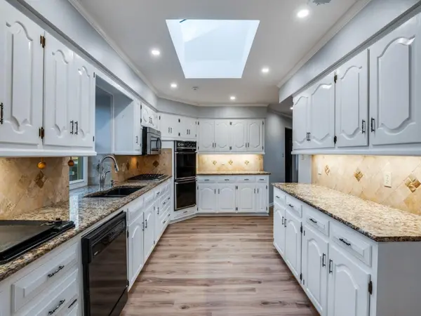 Carrollton, TX 75006,1807 S Crest