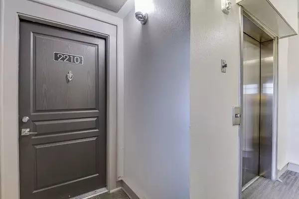 Fort Worth, TX 76107,3333 Darcy Street #2210