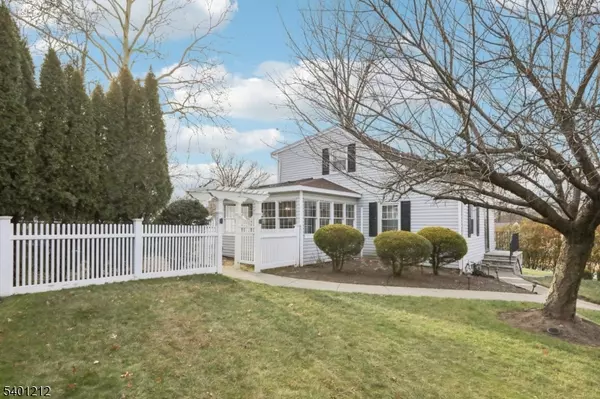 Woodland Park, NJ 07424,4 Brookview Dr