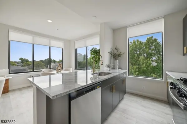 East Orange City, NJ 07018,45 S Grove St #319