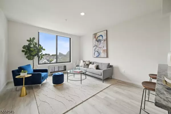 East Orange City, NJ 07018,45 S Grove St #503