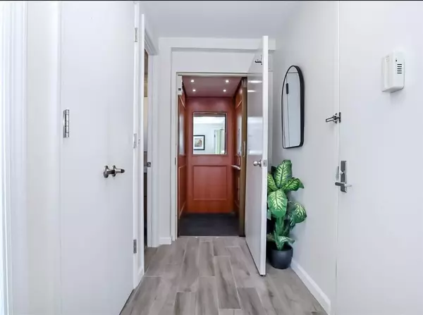 Brooklyn, NY 11235,407 Ocean View AVE #4