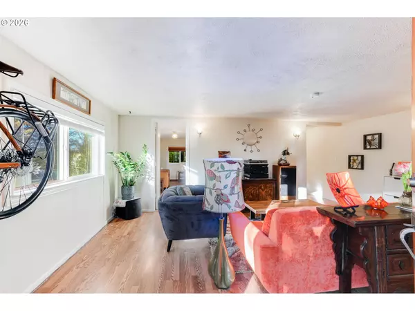 Portland, OR 97216,11821 SE YAMHILL ST