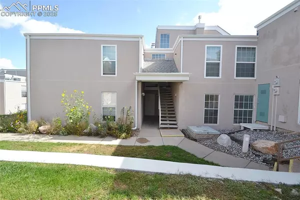 Colorado Springs, CO 80917,3530 Parkmoor Village DR #F