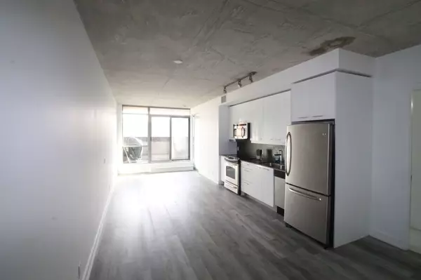 Toronto C01, ON M6J 1J6,2 Gladstone AVE #209