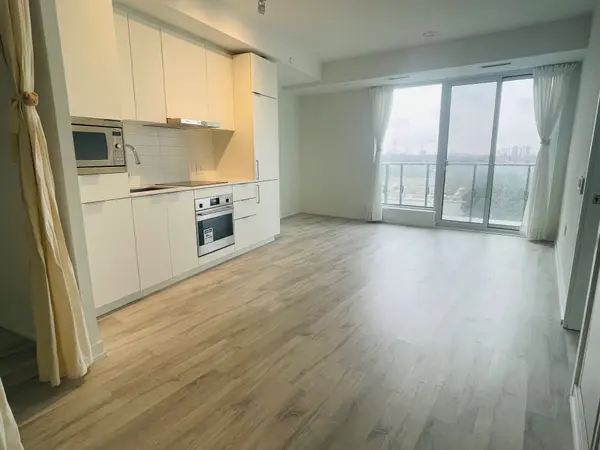 7 GOLDEN LION HTS #N830, Toronto C14, ON M2M 3T9