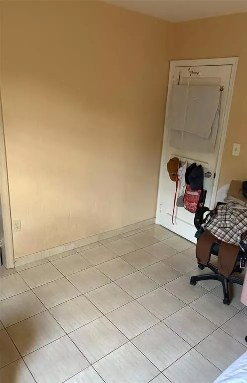 Miami, FL 33147,10335 NW 26th Ave