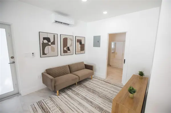 Fort Lauderdale, FL 33304,1112 NE 17th Terrace #3