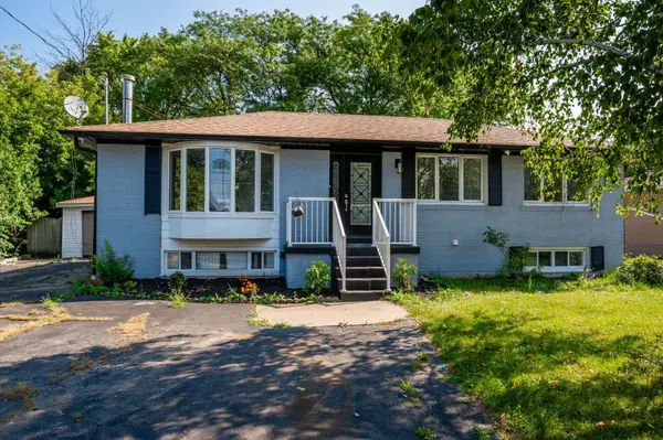 575 Third Line #A, Oakville, ON L6L 4A8
