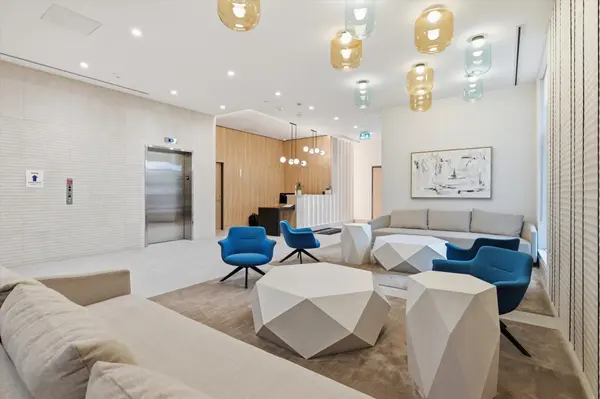 Burlington, ON L7T 2E1,500 Plains RD E #313