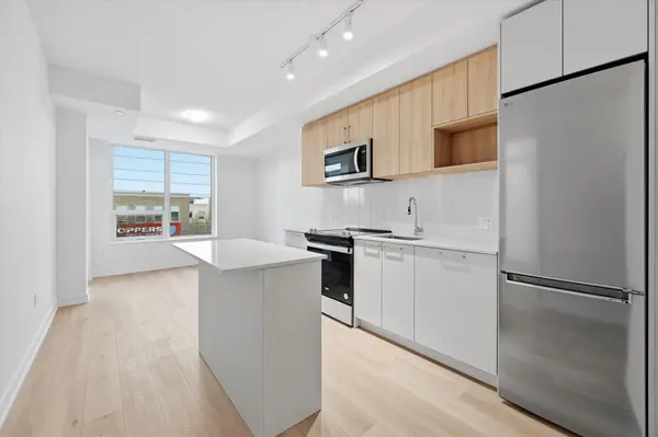 Burlington, ON L7T 2E1,500 Plains RD E #313