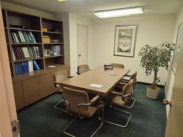 Toronto W05, ON M3K 2A3,1170 Sheppard AVE W #18