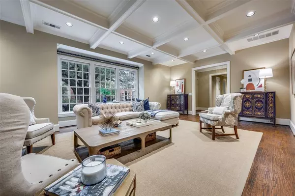 Dallas, TX 75209,5804 Redwood Court