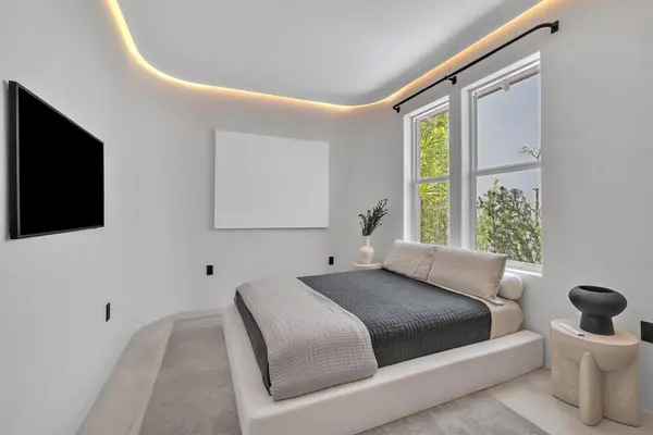 Miami, FL 33137,120 NE 25th St