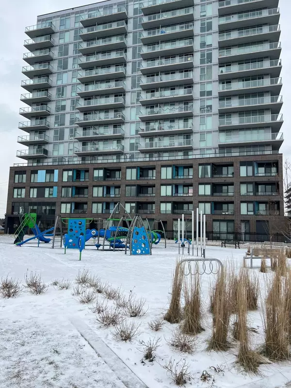 Newmarket, ON L3Y 0G7,185 Deerfield RD #808