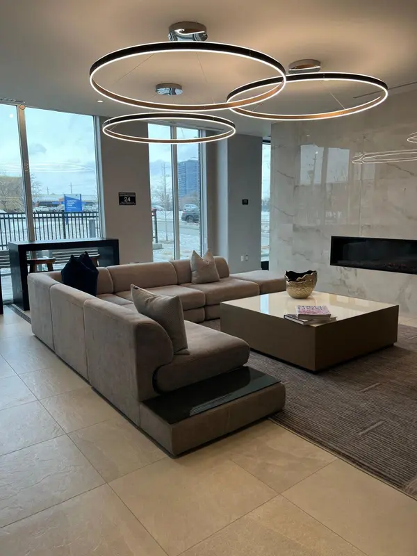 Newmarket, ON L3Y 0G7,185 Deerfield RD #808