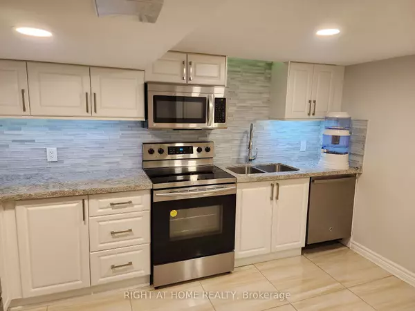 Mississauga, ON L4Z 3V6,393 Bristol RD E #Bsmt