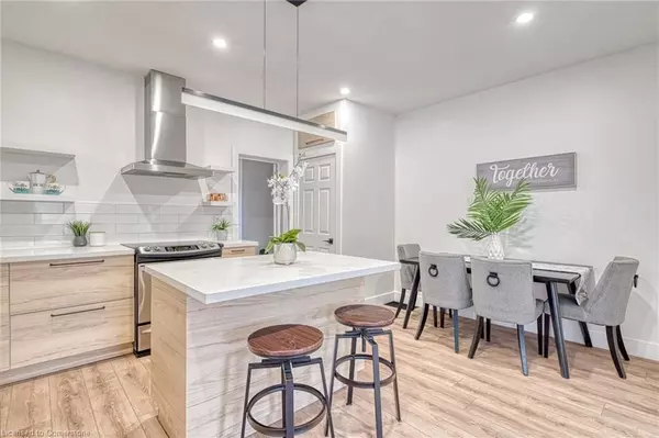 Hamilton, ON L8R 2Z7,43 Crooks ST #1