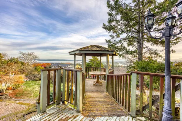 Nanaimo, BC V9T 5A1,3688 Glen Oaks Dr