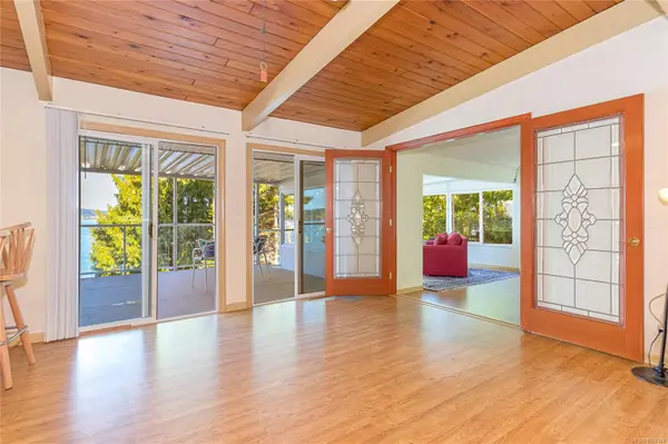 Bowser, BC V0R 1G0,4731 Maple Guard Dr