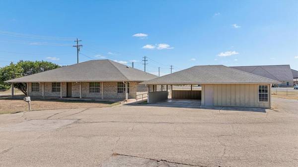 2111 W US Highway 377,  Granbury,  TX 76048