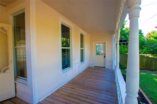 Palestine, TX 75801,606 May Street