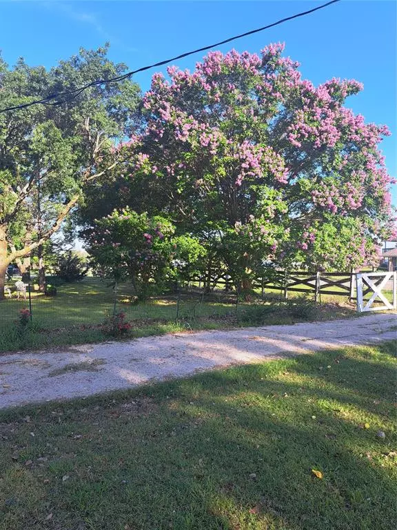 Princeton, TX 75407,9394 County Road 865