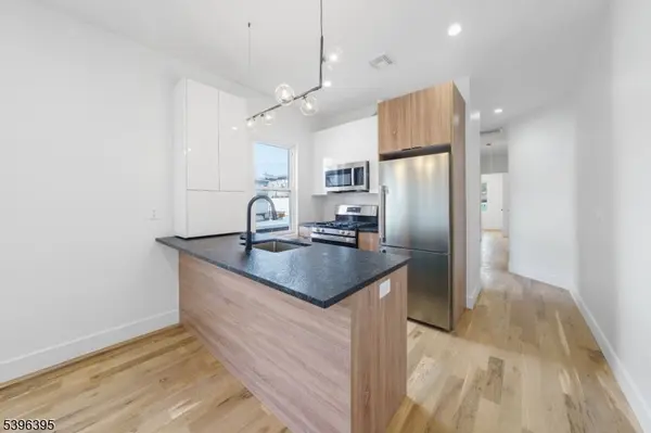 114 Center St #2A, Garwood Boro, NJ 07027