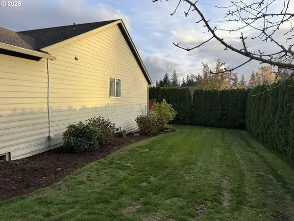 Washougal, WA 98671,2242 N M ST