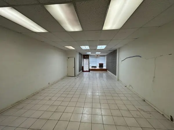 Toronto E01, ON M4M 1Y3,608 Gerrard ST